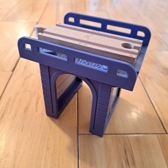 CHUGGINGTON WOODEN RAILWAY RISER & CARGO CARS Thomas Train Wooden Compatible - Picture 5 of 7